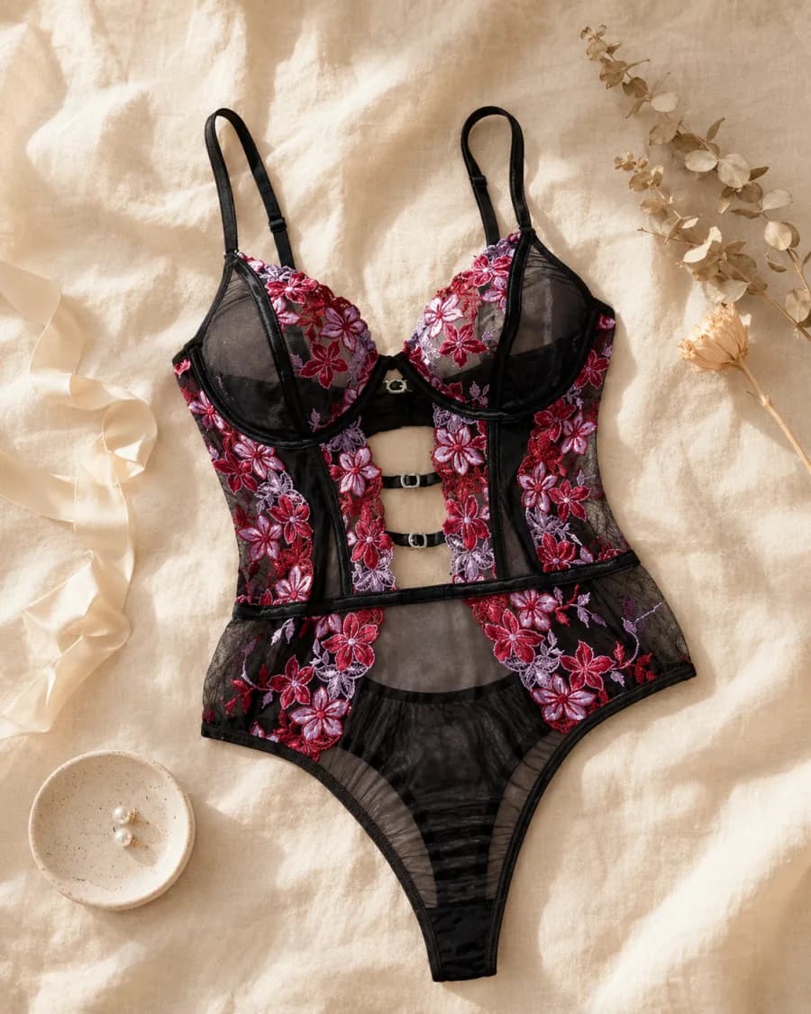 Collection Body & Dentelle